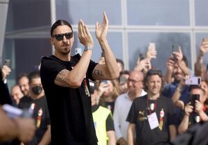 تمدید قرارداد زلاتانِ 40 ساله