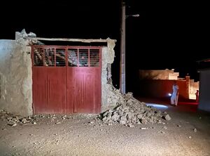 ریزش کوه در جاده بندرخمیر به لنگه / 5 کشته و 44 مصدوم / دستور وزیر بهداشت برای رسیدگی فوری به مصدومان + فیلم