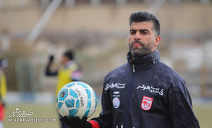 بهترین مدافع تاریخ فوتبال ایران من هستم/ ۳ بازیکن می توانند بعد از سیدجلال لیدر پرسپولیس باشند بهترین مدافع تاریخ فوتبال ایران من هستم/ 3 بازیکن می توانند بعد از سیدجلال لیدر پرسپولیس باشند