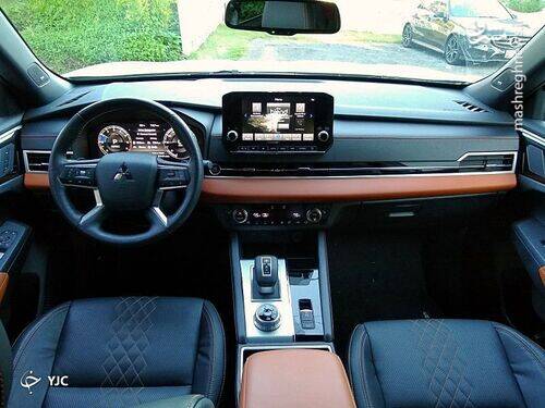 مقایسه میتسوبیشی اوتلندر با هیوندای توسان +عکس