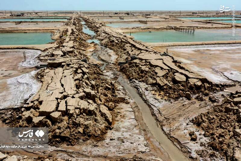 عکس/ تخریب مزرعه پرورش میگو در سایه خوش