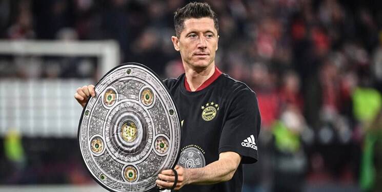 لواندوفسکی در آخرین ایستگاه انتقال به بارسلونا