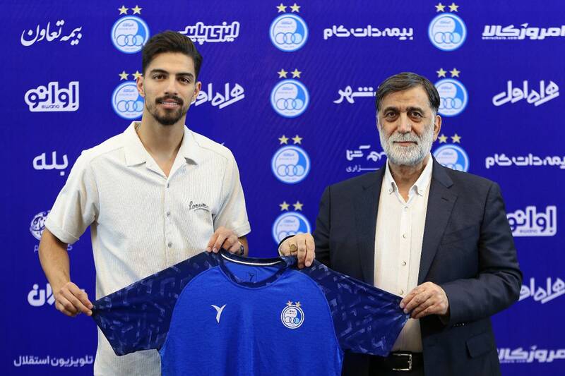 وینگر استقلال قراردادش را تمدید کرد +عکس