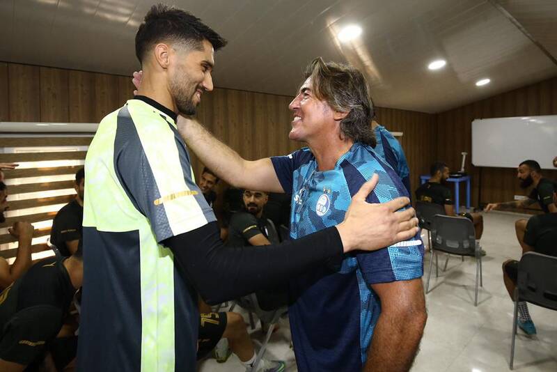 معارفه ساپینتو در تمرین استقلال انجام شد +عکس