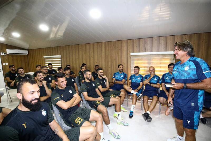 معارفه ساپینتو در تمرین استقلال انجام شد +عکس