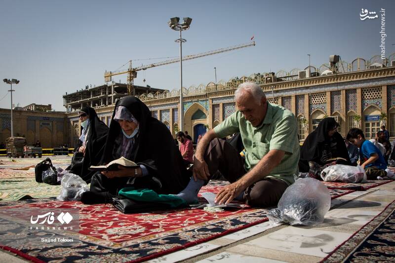 عکس/ مراسم قرائت دعای عرفه در قبله تهران