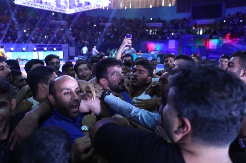 عکس/ بُهت حسن یزدانی از اوج بینظمی