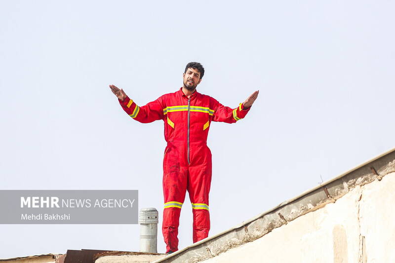 آتش سوزی کارخانه دمپایی در قم