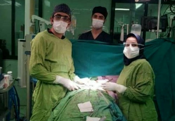 چهار سوزن خیاطی از قلب و قفسه سینه یک زن در اردبیل خارج شد +عکس