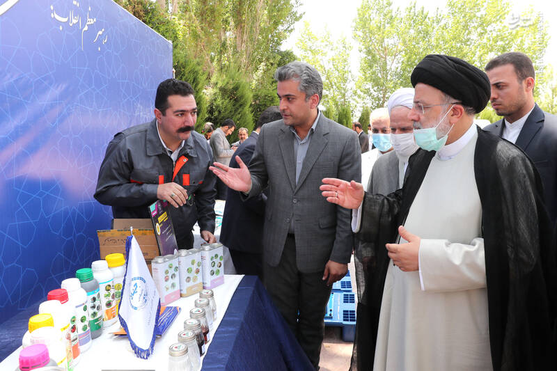 بازدید از نمایشگاه توانمندی های شرکت های دانش بنیان استان کرمانشاه