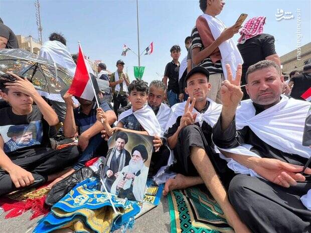 حضور گسترده طرفداران مقتدی صدر در نماز جمعه بغداد +عکس