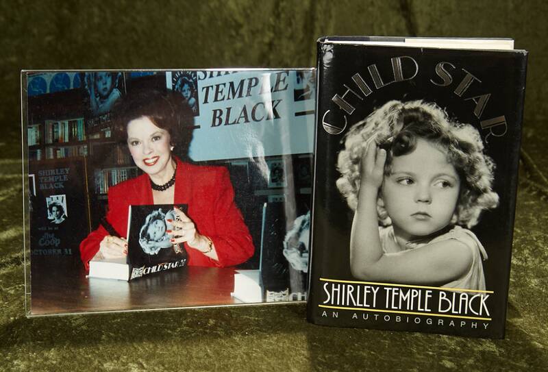 ۹ کتابی که رازهای سیاه هالیوود را فاش میکنند +عکس