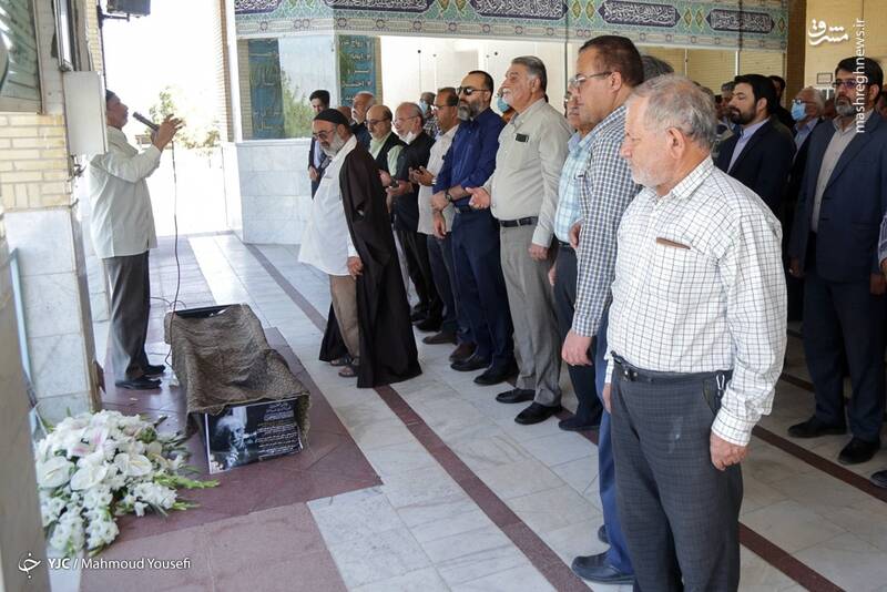 عکس/ تشییع پیکر بازیگر پیشکسوت "روحالله مفیدی"