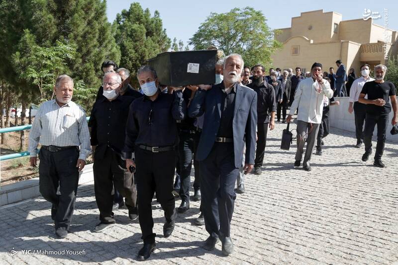 عکس/ تشییع پیکر بازیگر پیشکسوت "روحالله مفیدی"