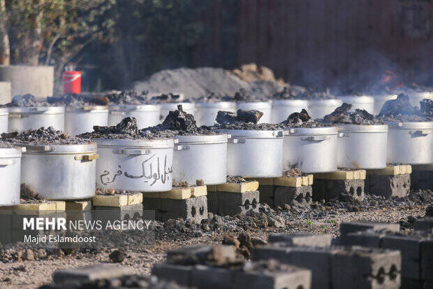 مهمانی به وسعت ایران/ خزر تا خلیج فارس رو به قبله حاجات