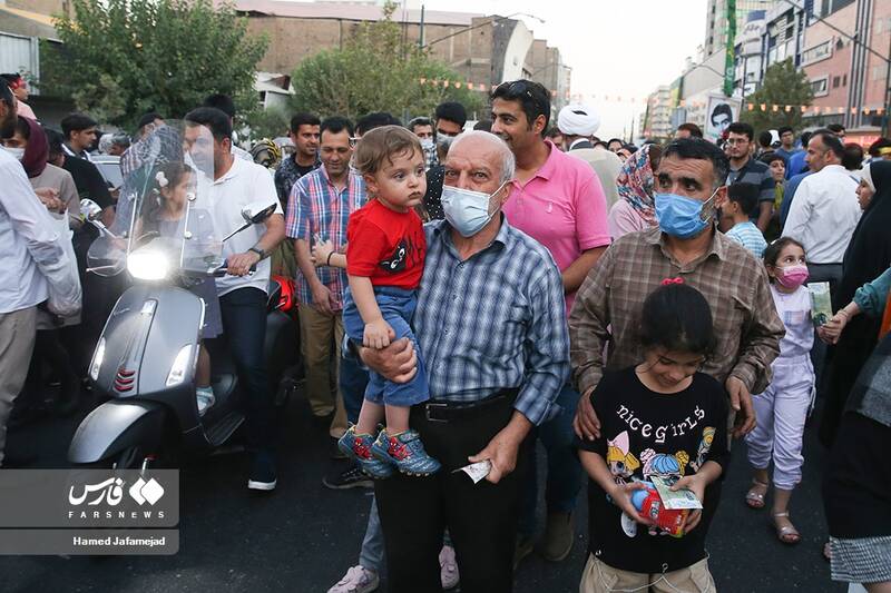 حضور پرشور مردم تهران در مهمانی 10 کیلومتری عید غدیر-خیابان ولیعصر(عج) 