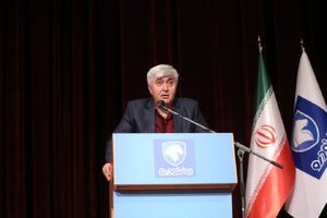 تولید روزانه ایرانخودرو ۲۲۰۰ تا ۲۵۰۰ دستگاه است/ ریرا ابتدای سال آینده به بازار عرضه میشود  م