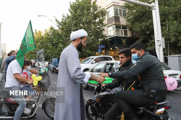 مهمانی ۱۰ کیلومتری؛ تجربه شیرین گرد هم آمدن همه اقشار ملت