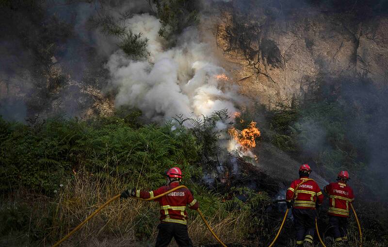 آتش سوزی عظیم در شرق لندن+فیلم