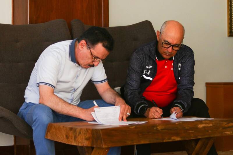 انعقاد قرارداد رسمی تراکتور با قربان بردیف +عکس