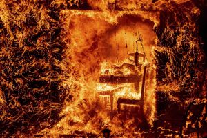فیلم/ آتش سوزی هولناک در کالیفرنیای آمریکا