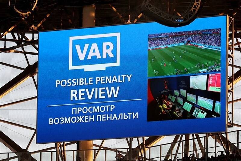 چرا فوتبال ایران بدون VAR ماند؟