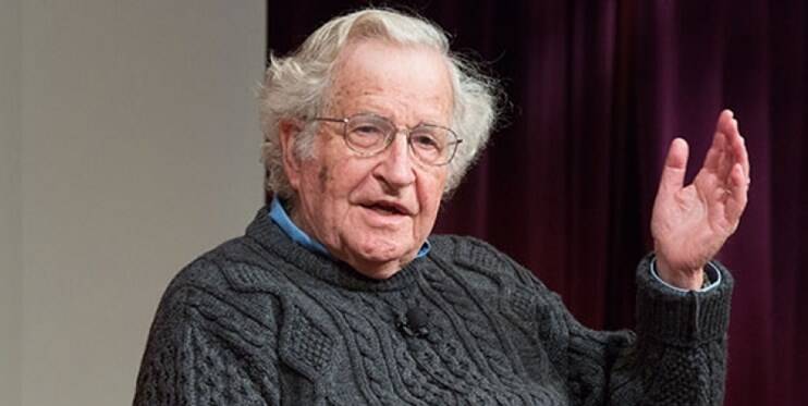 چامسکی: در آمریکا فرهنگ «تمامیت خواهی» حاکم شده است