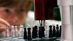 ربات شطرنج‌باز انگشت حریف ۷ساله خود را شکست+ فیلم