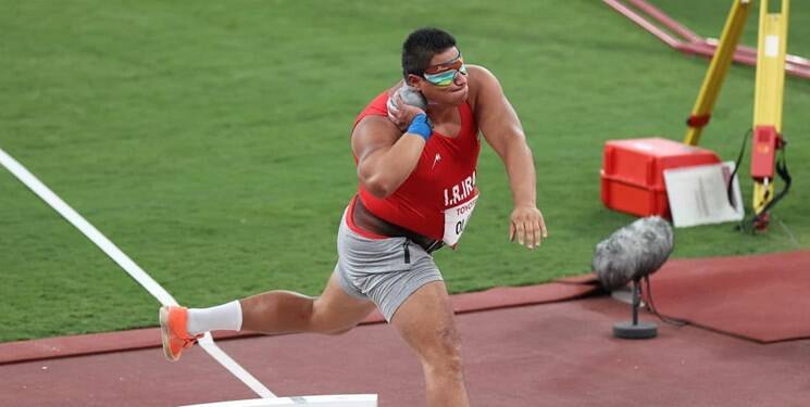 انتقاد ابَرقهرمان از هزینههای بی ثمر در فوتبال