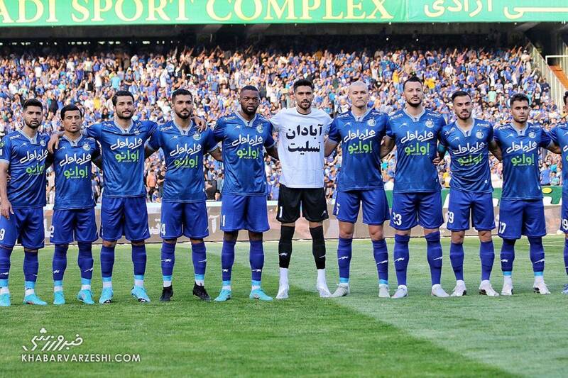 خوب شد استقلال به یک تیم گردن کلفت خورد