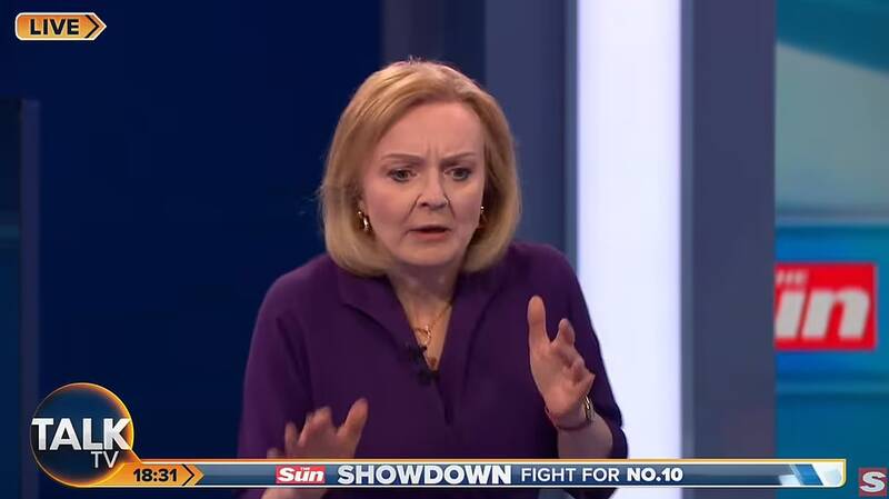 لیز تراس هنگام خط و نشان کشیدن برای پوتین زهرهترک شد +فیلم