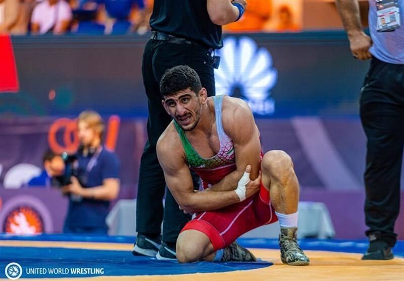 فکر میکنند در اردوی تیم ملی گِل لگد میکنیم/ میگویند خدا مرا بغل کرده است!