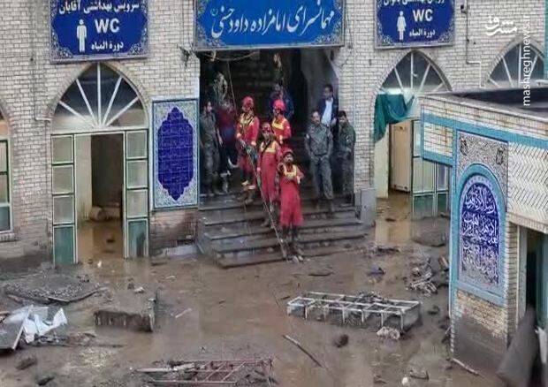 سیل در منطقه امامزاده داوود تهران با ۸ مصدوم و ۲ فوتی +عکس