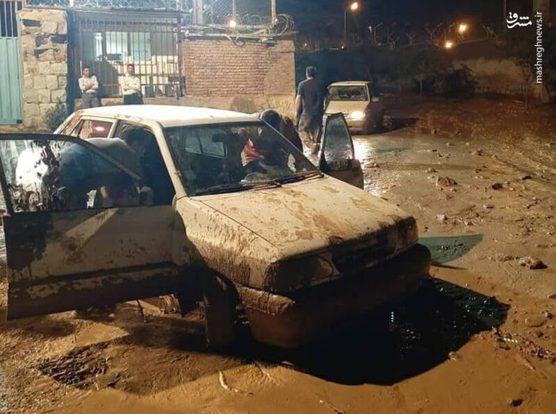 سیل در منطقه امامزاده داوود تهران با ۸ مصدوم و ۲ فوتی +عکس