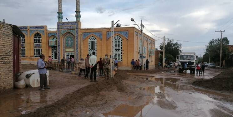 سیلاب فیروزکوه 9فوتی، 16 مفقودی و 12 مصدوم داشت / حضور گروههای امدادی و جهادی در مناطق درگیر سیلاب + فیلم و عکس 6