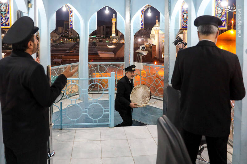 عکس/ آخرین نقاره نوازی حرم رضوی در آستانه محرم