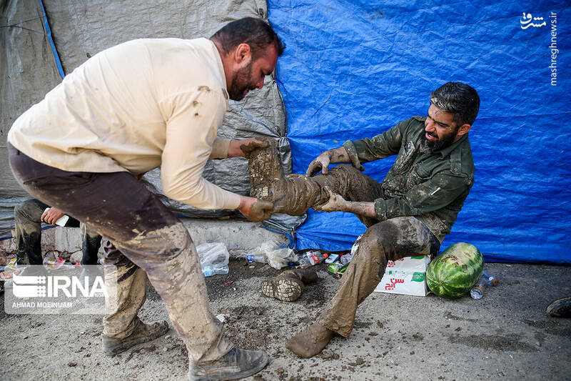 چرا جریان اشرافی و غربگرا با «لباس گِلی» مسئولین مشکل دارد!؟ /وحشت افراطیون اصلاح طلب از مقایسه عملکرد دولت و شهرداری تهران با کارنامه اصلاحات