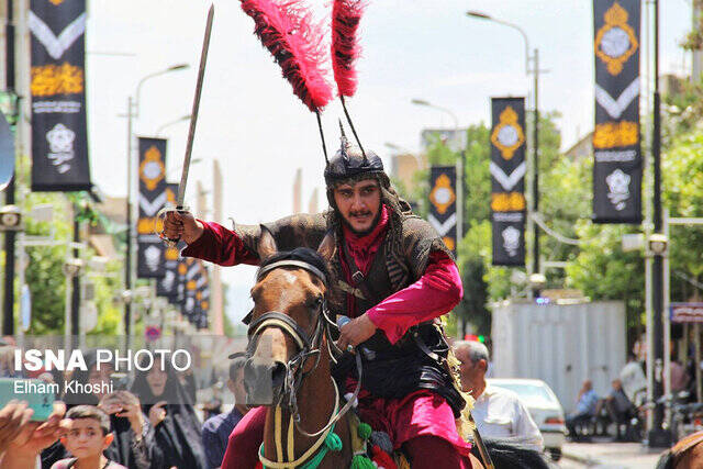 حرکت نمادین کاروان سیدالشهدا (ع) در زنجان
