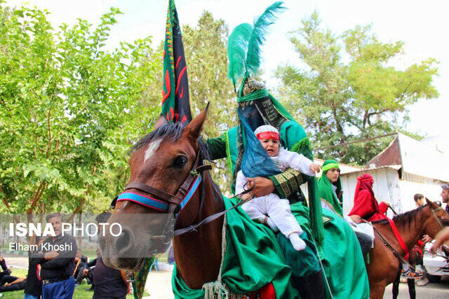 حرکت نمادین کاروان سیدالشهدا (ع) در زنجان