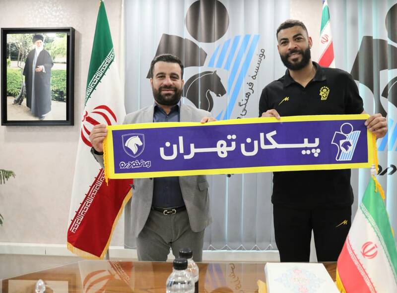 رقم قرارداد دو فوقستاره والیبال با پیکان لو رفت 3
