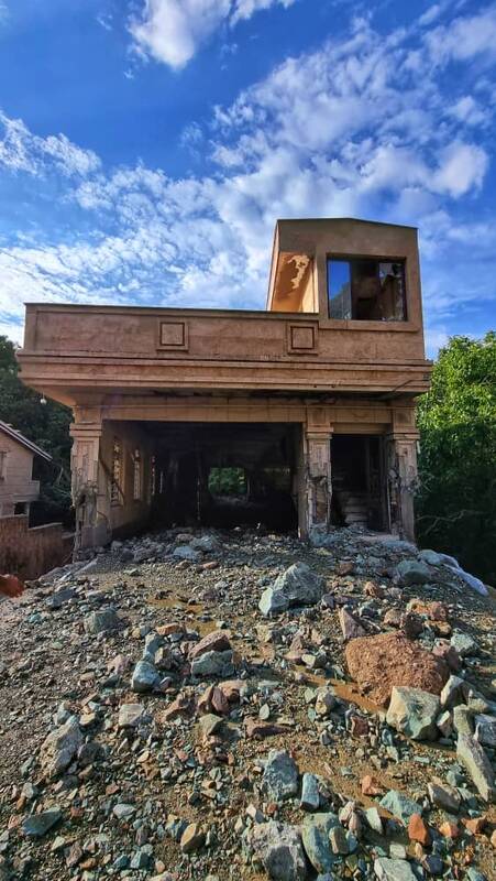 چرا بالگرد رئیس جمهور در باغ گردو فرود آمد؟/عکس های این جهادگر داوطلب ضد شایعه است +تصاویر