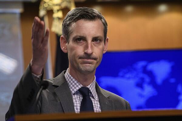 آمریکا: شعار دیپلماسی سر میدهیم، ولی تحریم هم میکنیم