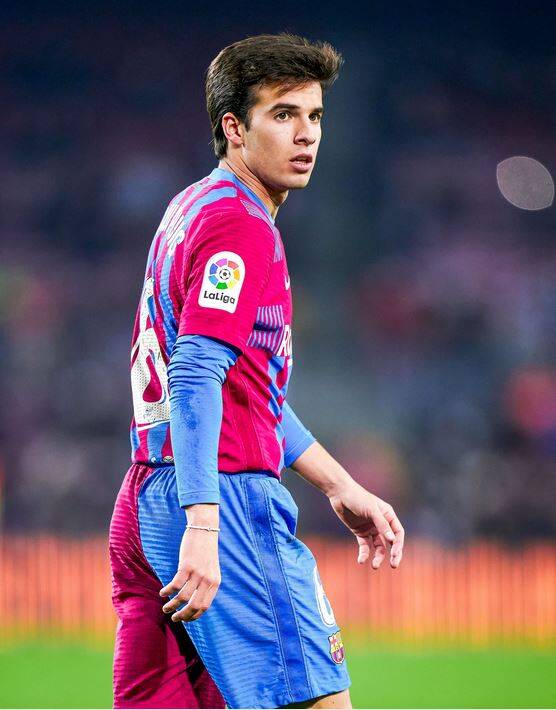 خروجیهای بارسلونا مشخص شدند/ دییونگ به رقیب منچستریونایتد میرود؟