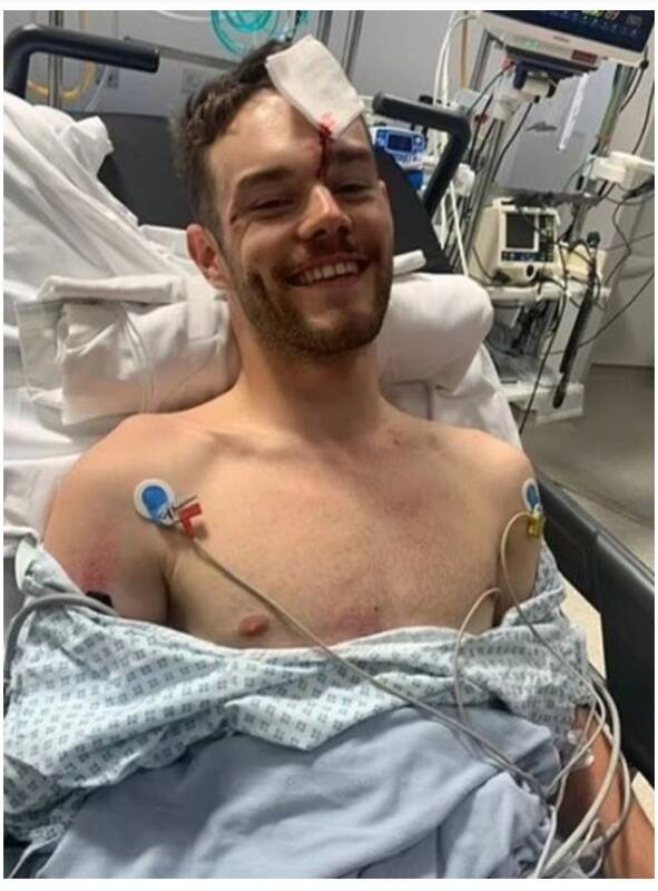 تصادف وحشتناک دوچرخهسوار با تماشاگران +عکس