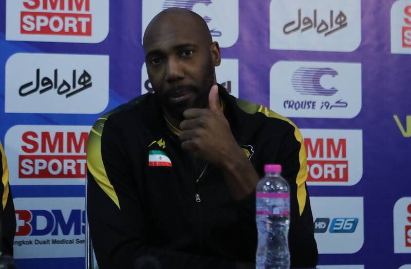 گفتوگو با فوقستارهای که عاشق پول است