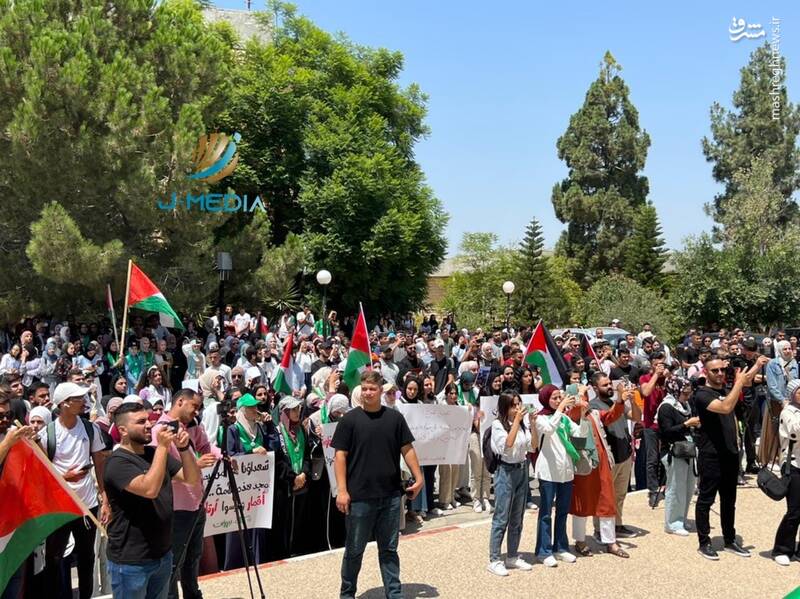 عکس/ تجمع دانشجویان در محکومیت تجاوز نظامی اسرائیل