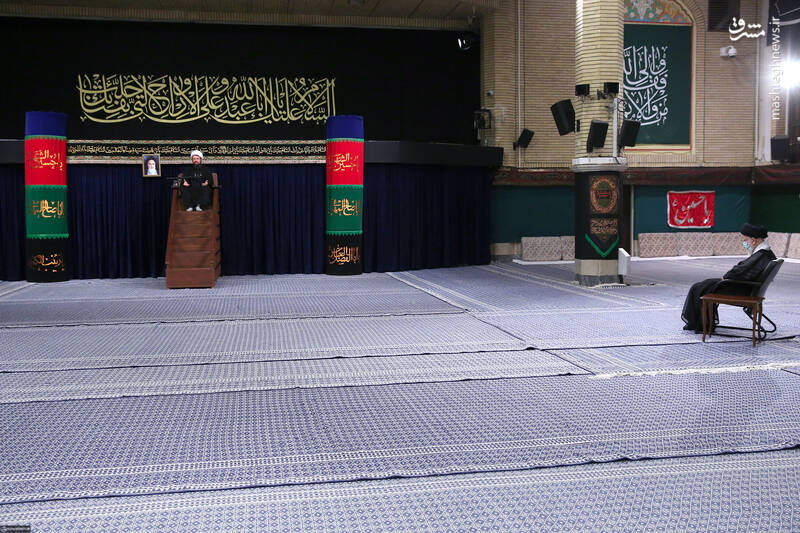 مراسم عزاداری شب تاسوعای حسینی(ع) با حضور رهبر انقلاب +عکس