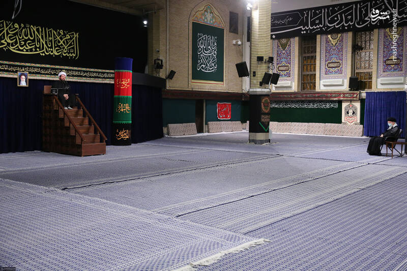 مراسم عزاداری شب تاسوعای حسینی(ع) با حضور رهبر انقلاب +عکس