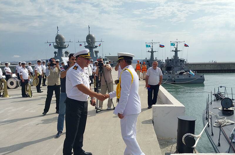 ناوهای موشکانداز ایران وارد باکو شدند +عکس