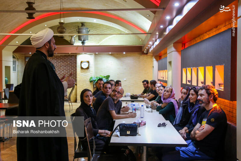 عکس/ حضور گردشگران خارجی در آیینهای محرم یزد